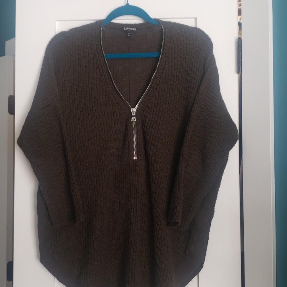 Cozy green scoop bottom sweater